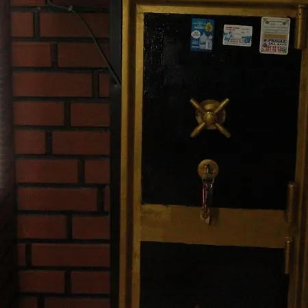 Отель 2 Bedrooms, 1 Bedrooms, Hotel, - Center, Old Town,